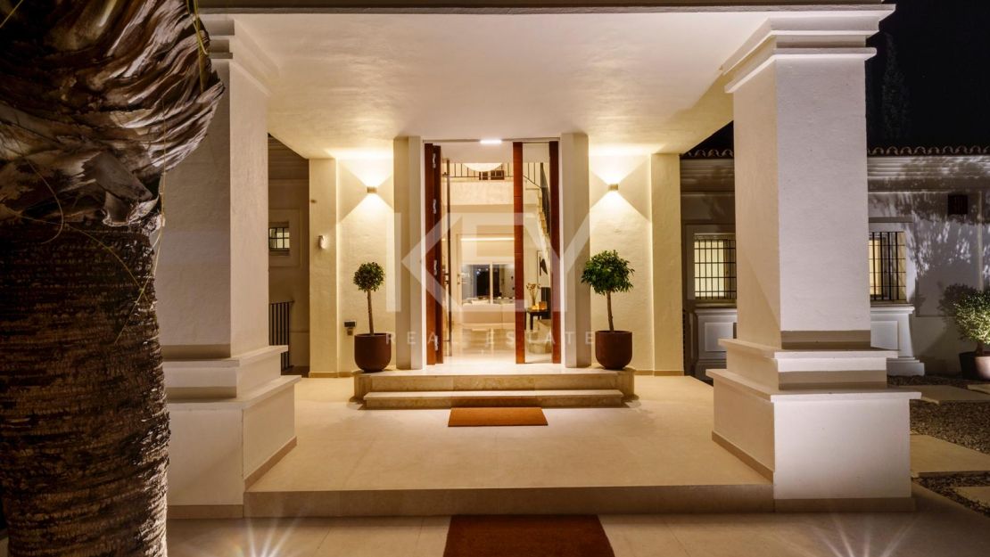 Villa Ibiza: Stunning villa in Nueva Andalucia, Marbella