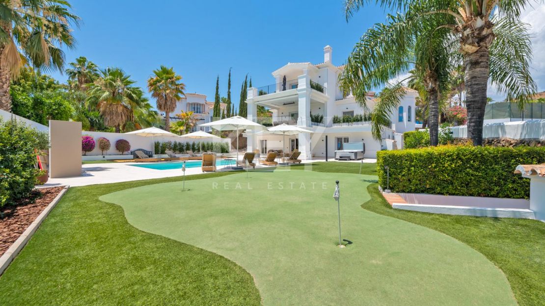 Villa Ibiza: Stunning villa in Nueva Andalucia, Marbella