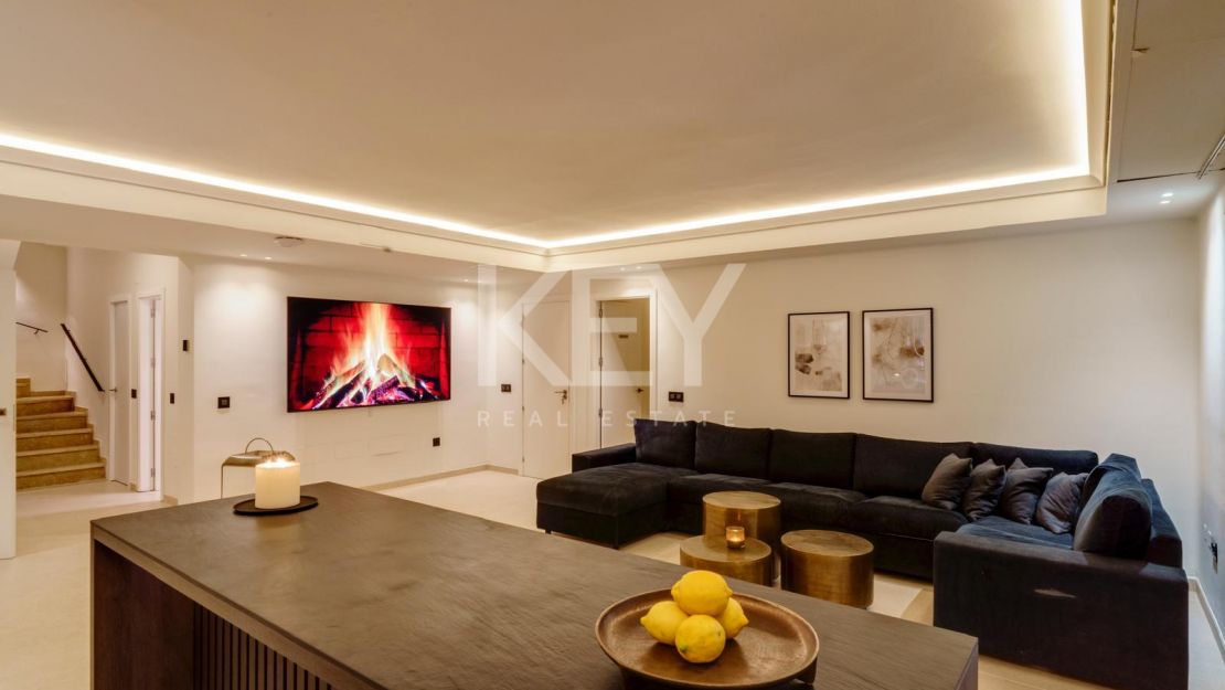 Villa Ibiza: Stunning villa in Nueva Andalucia, Marbella