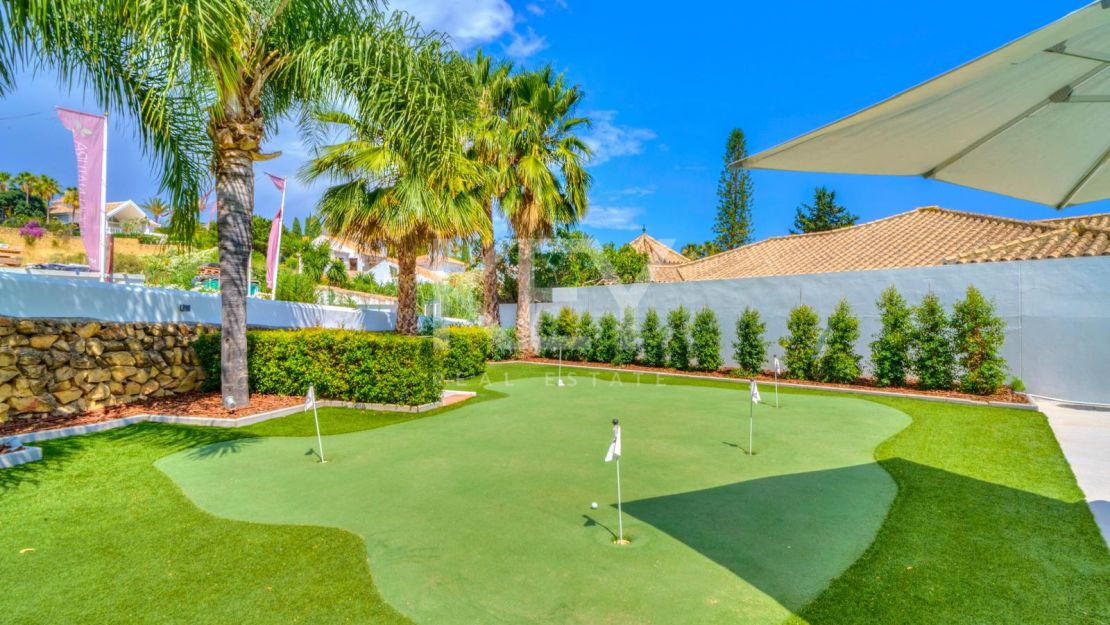 Villa Ibiza: Stunning villa in Nueva Andalucia, Marbella