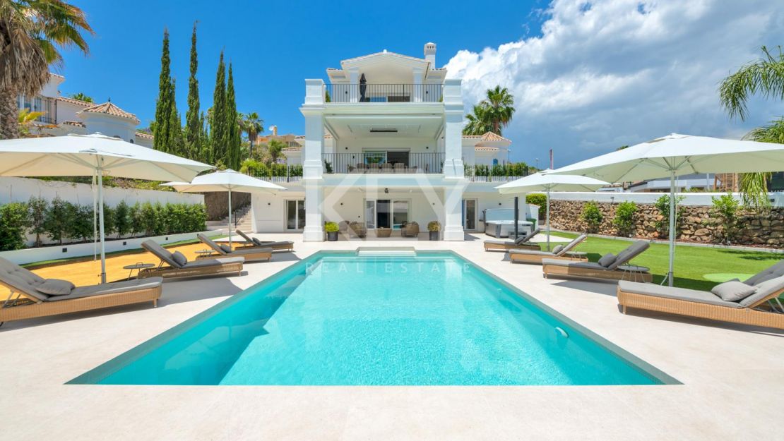 Villa Ibiza: Stunning villa in Nueva Andalucia, Marbella