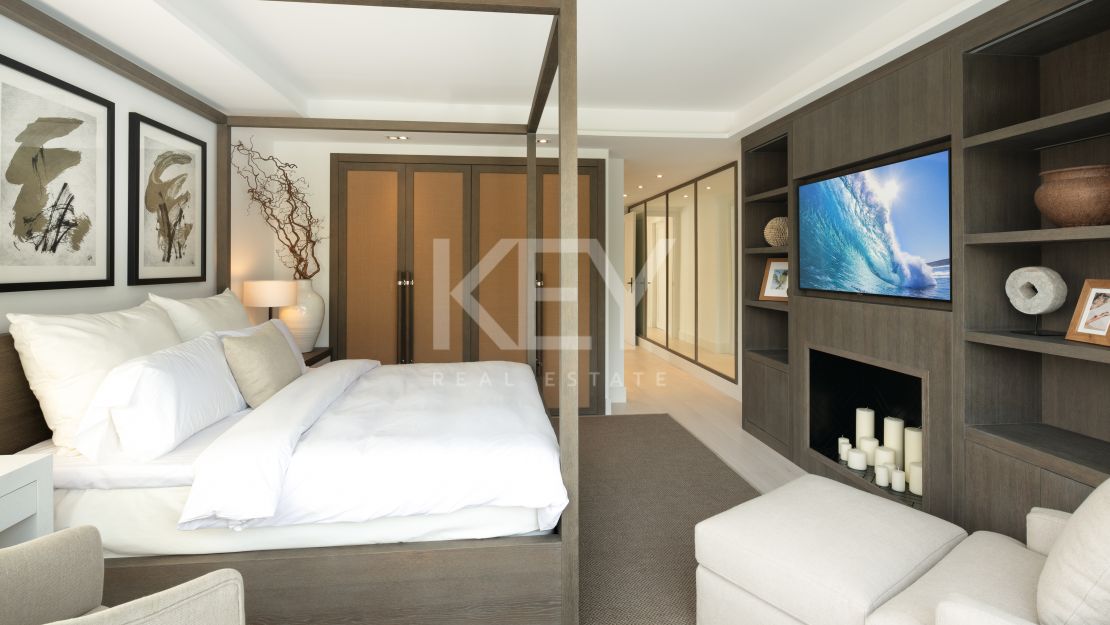 Villa en primera línea de golf Las Brisas con impresionantes vistas, Nueva Andalucía, Marbella