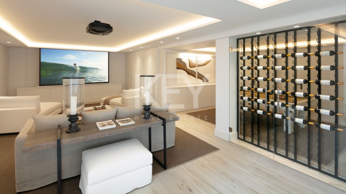 Villa en primera línea de golf Las Brisas con impresionantes vistas, Nueva Andalucía, Marbella