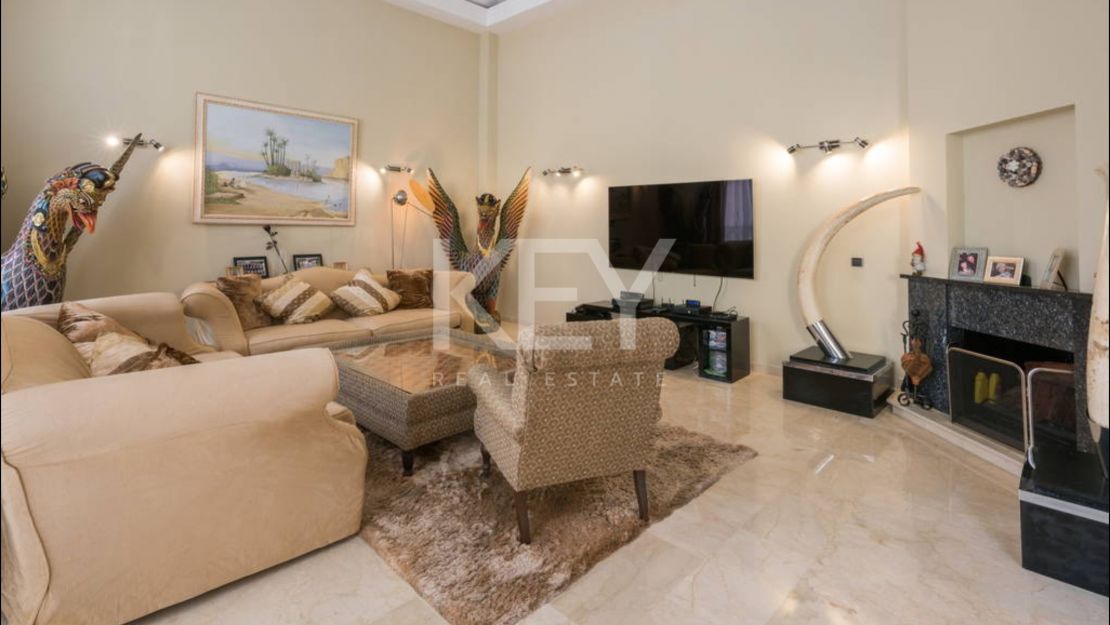 Casa Harris: Bungalow de lujo junto a la playa en alquiler en Bahía de Banús