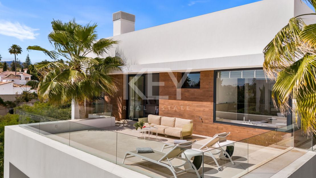 Villa Aurora exclusiva villa moderna minimalista en alquiler en El Paraíso, Estepona