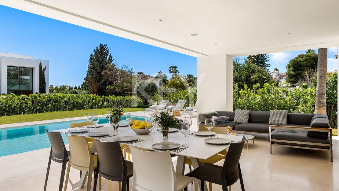 Villa Aurora exclusiva villa moderna minimalista en alquiler en El Paraíso, Estepona