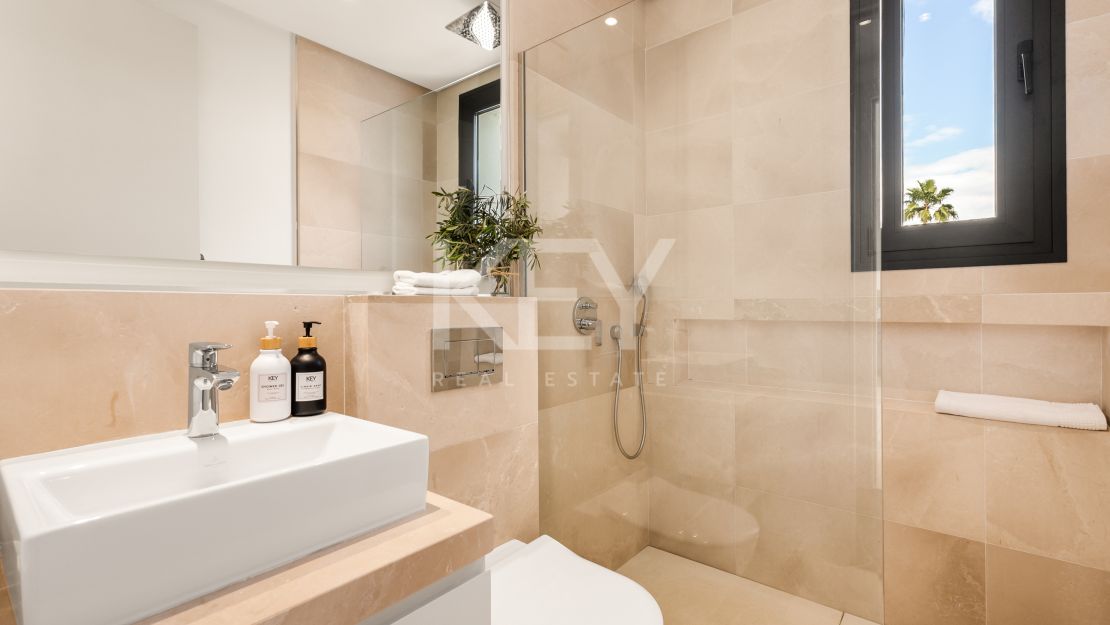 Villa Aurora exclusiva villa moderna minimalista en alquiler en El Paraíso, Estepona
