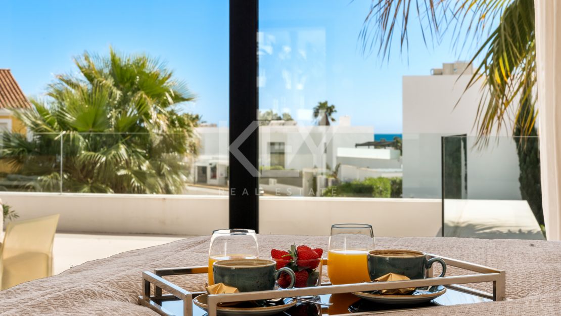 Villa Aurora exclusiva villa moderna minimalista en alquiler en El Paraíso, Estepona