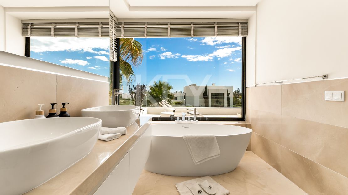 Villa Aurora exclusiva villa moderna minimalista en alquiler en El Paraíso, Estepona