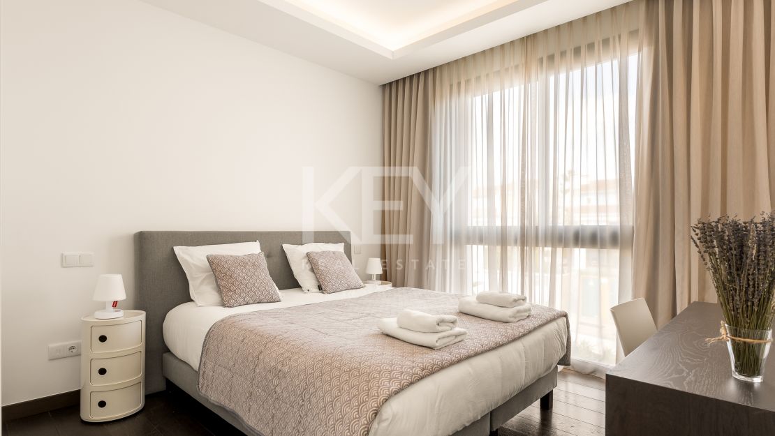 Villa Aurora exclusiva villa moderna minimalista en alquiler en El Paraíso, Estepona