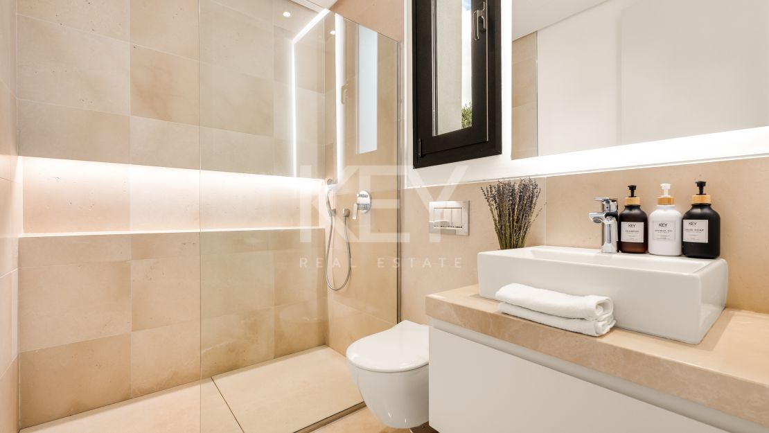 Villa Aurora exclusiva villa moderna minimalista en alquiler en El Paraíso, Estepona