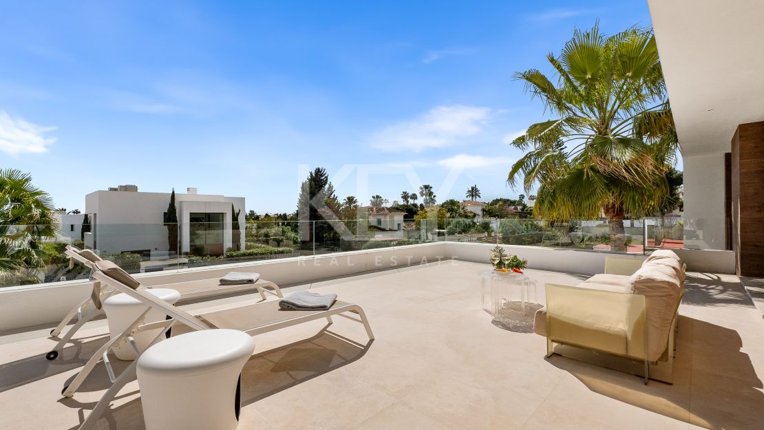 Villa Aurora exclusiva villa moderna minimalista en alquiler en El Paraíso, Estepona