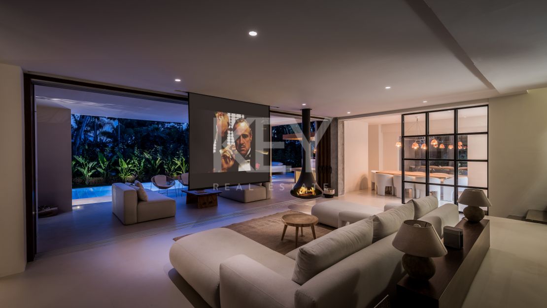 Villa de lujo cerca de la playa para alquiler de corta temporada en Los Monteros, Marbella