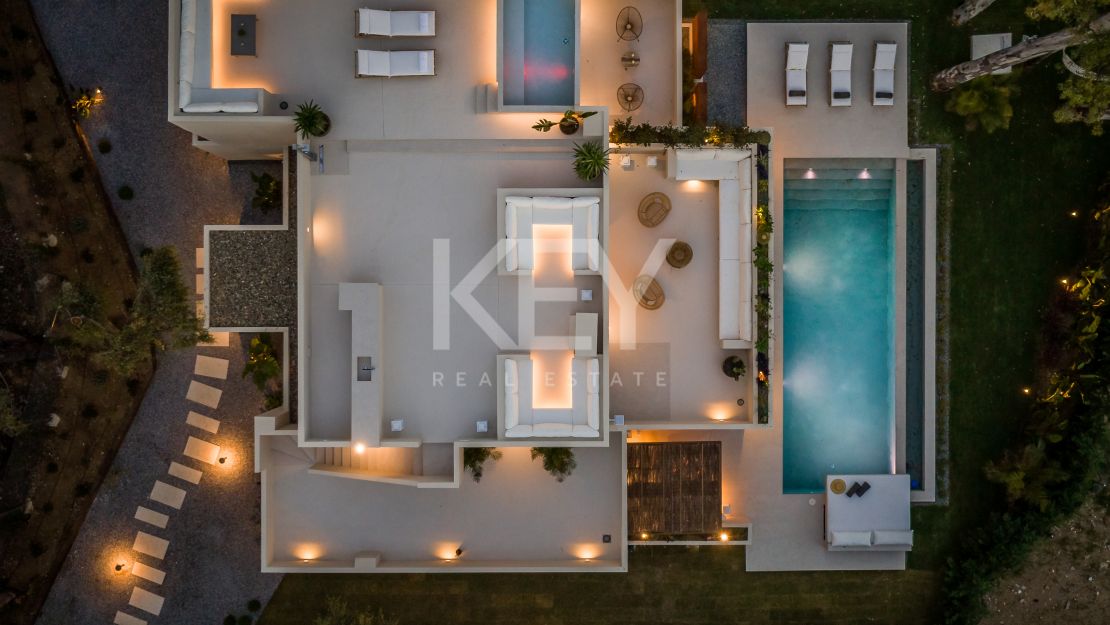 Villa de lujo cerca de la playa para alquiler de corta temporada en Los Monteros, Marbella