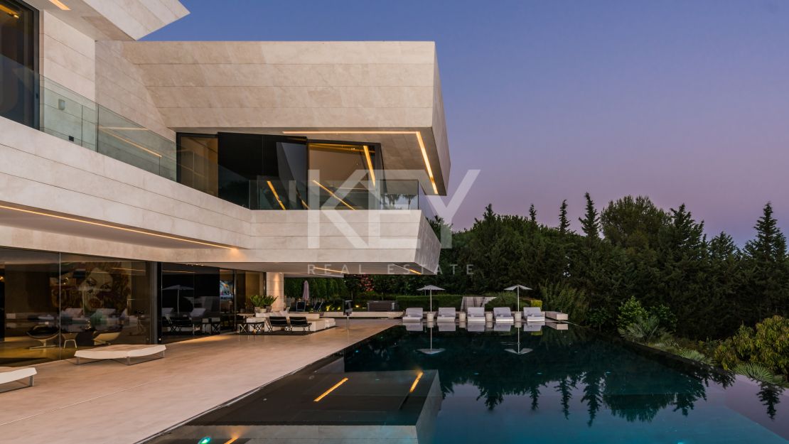 Villa Monet: increíble villa contemporánea con vistas al mar en Golden Mile, Marbella