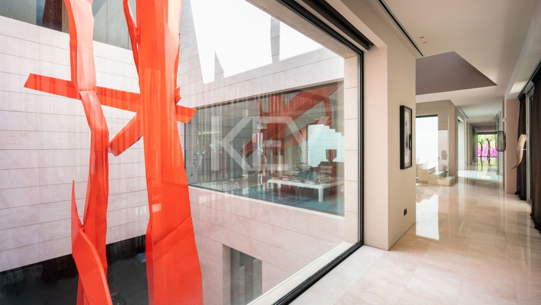 Villa Monet: increíble villa contemporánea con vistas al mar en Golden Mile, Marbella