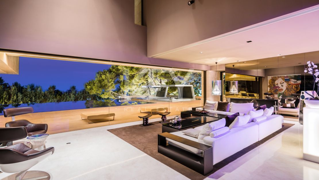 Villa Monet: increíble villa contemporánea con vistas al mar en Golden Mile, Marbella