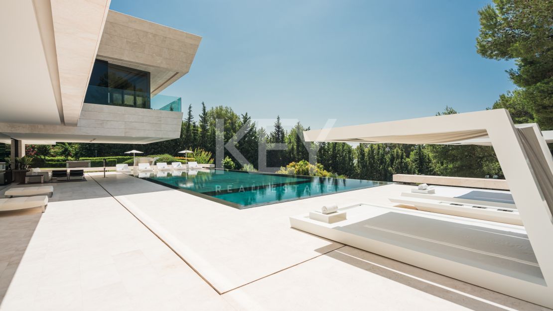 Villa Monet: increíble villa contemporánea con vistas al mar en Golden Mile, Marbella