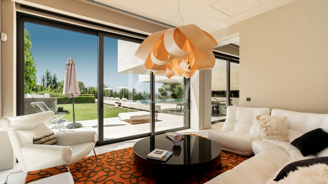 Villa Monet: increíble villa contemporánea con vistas al mar en Golden Mile, Marbella