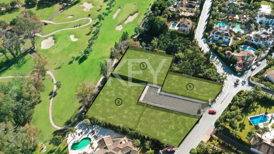 Front line golf villa project with approved license in La Cerquilla, Nueva Andalucía