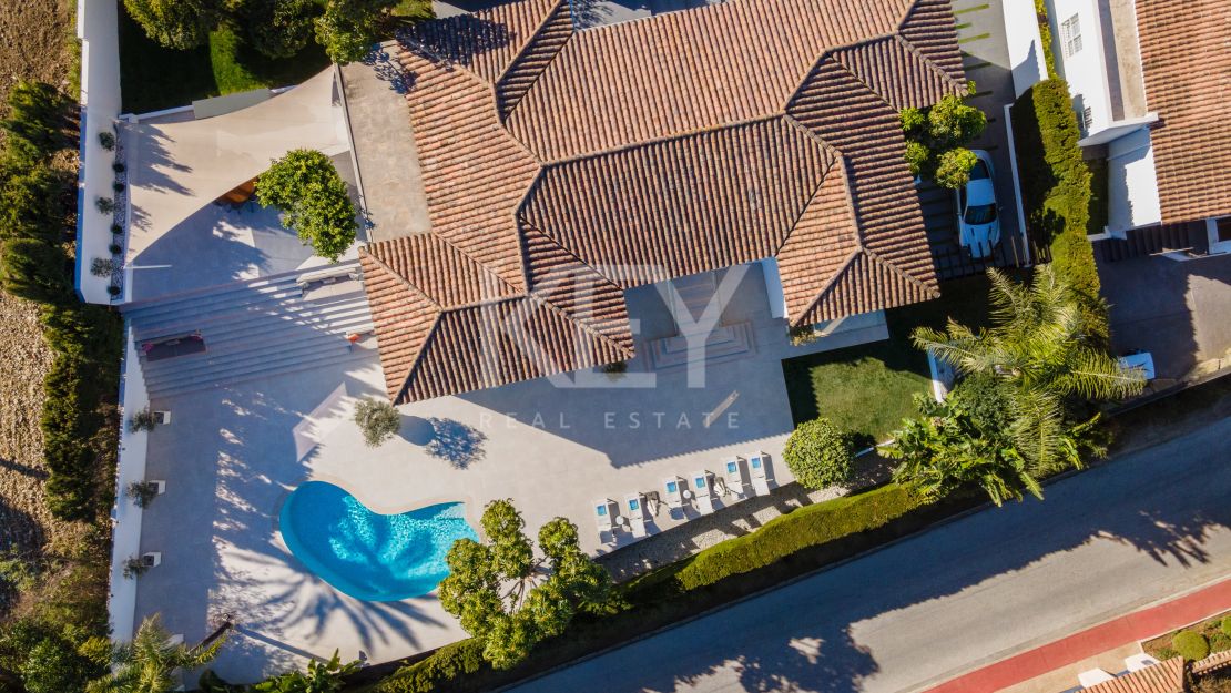 Fully Renovated Modern Villa in the Heart of Golf Valley, Nueva Andalucia for Sale