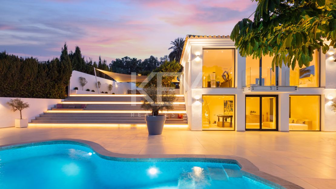 Fully Renovated Modern Villa in the Heart of Golf Valley, Nueva Andalucia for Sale