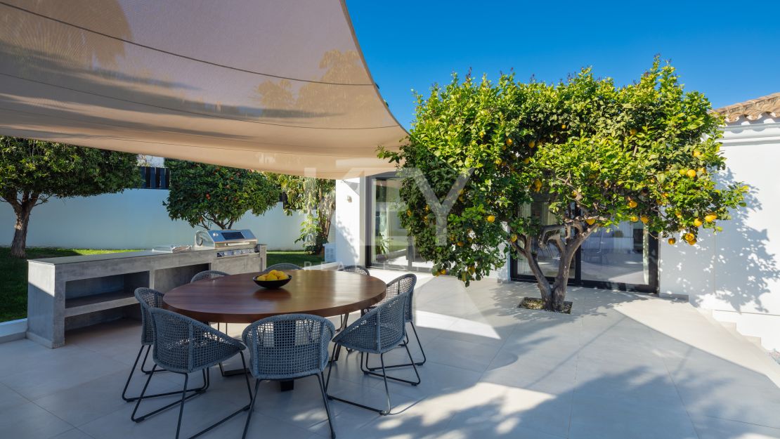 Fully Renovated Modern Villa in the Heart of Golf Valley, Nueva Andalucia for Sale