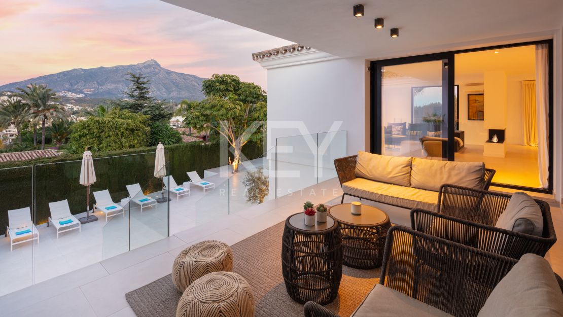 Fully Renovated Modern Villa in the Heart of Golf Valley, Nueva Andalucia for Sale