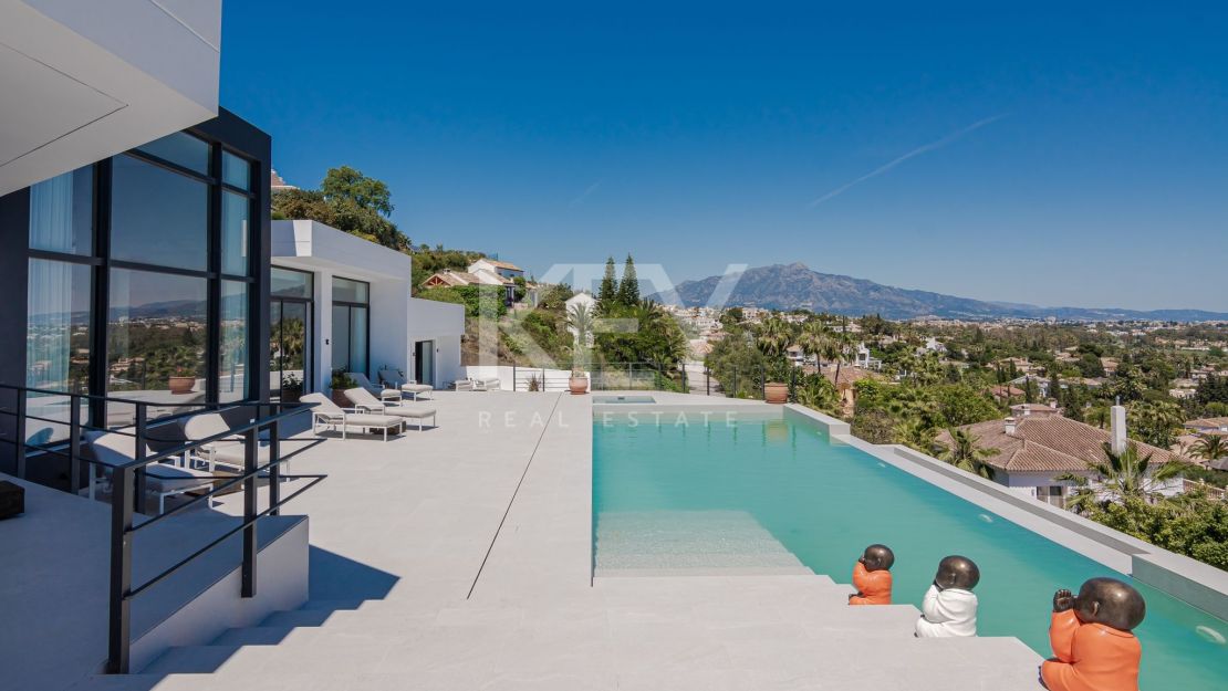 Impressive villa Paraiso Alto for rent in Benahavis