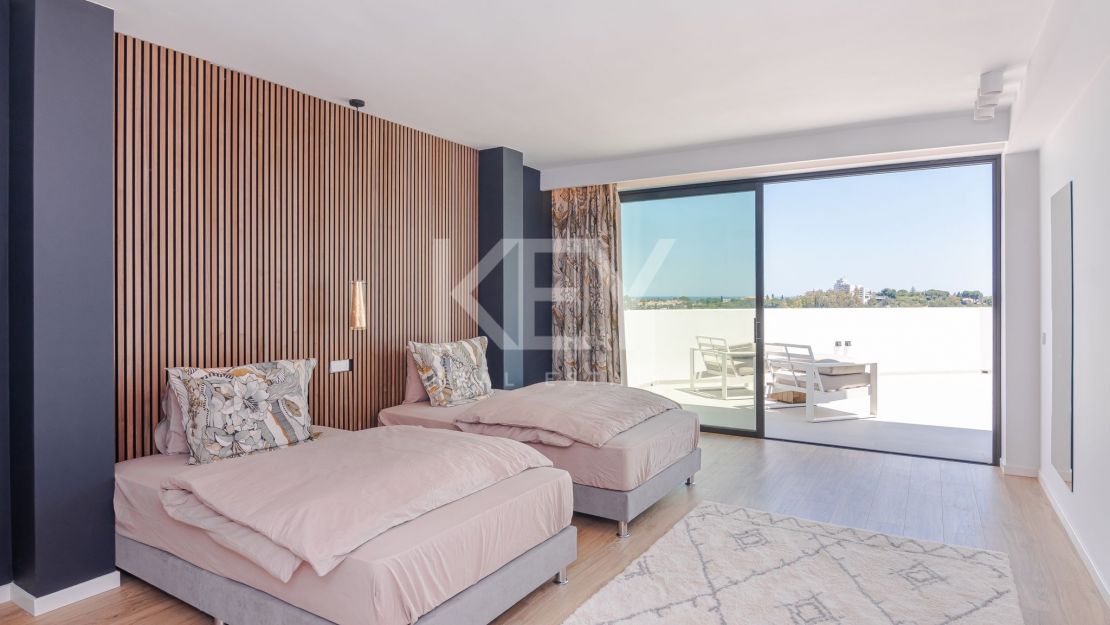 Impressive villa Paraiso Alto for rent in Benahavis