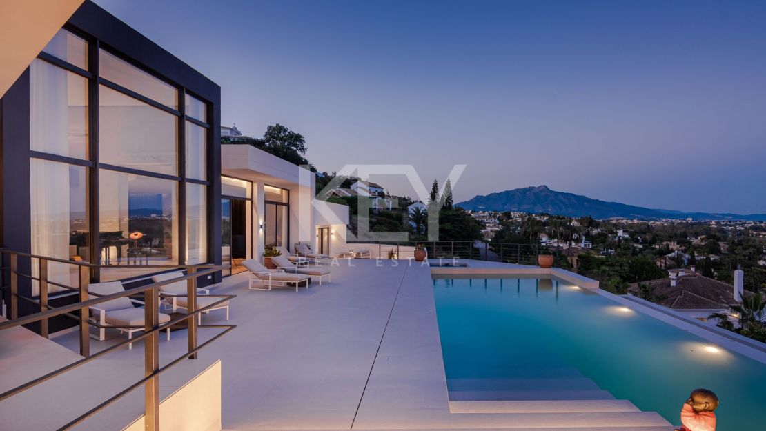 Impressive villa Paraiso Alto for rent in Benahavis