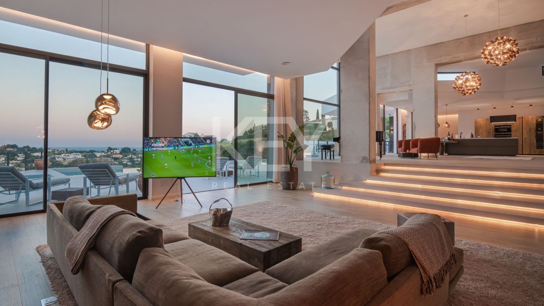Impressive villa Paraiso Alto for rent in Benahavis