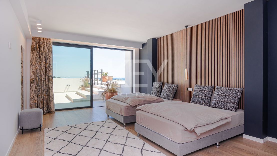 Impressive villa Paraiso Alto for rent in Benahavis