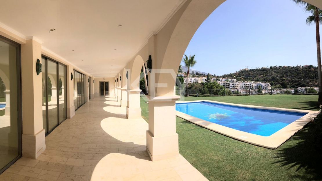 Luxury golf front villa located in Los Arqueros, Benahavis