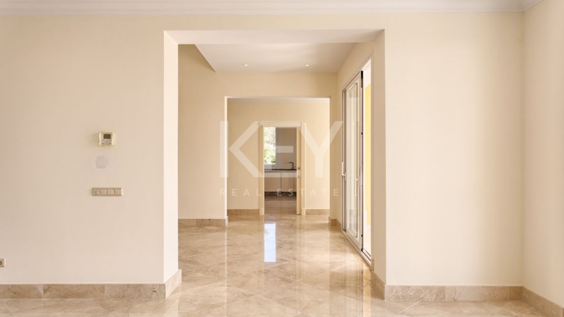Luxury golf front villa located in Los Arqueros, Benahavis