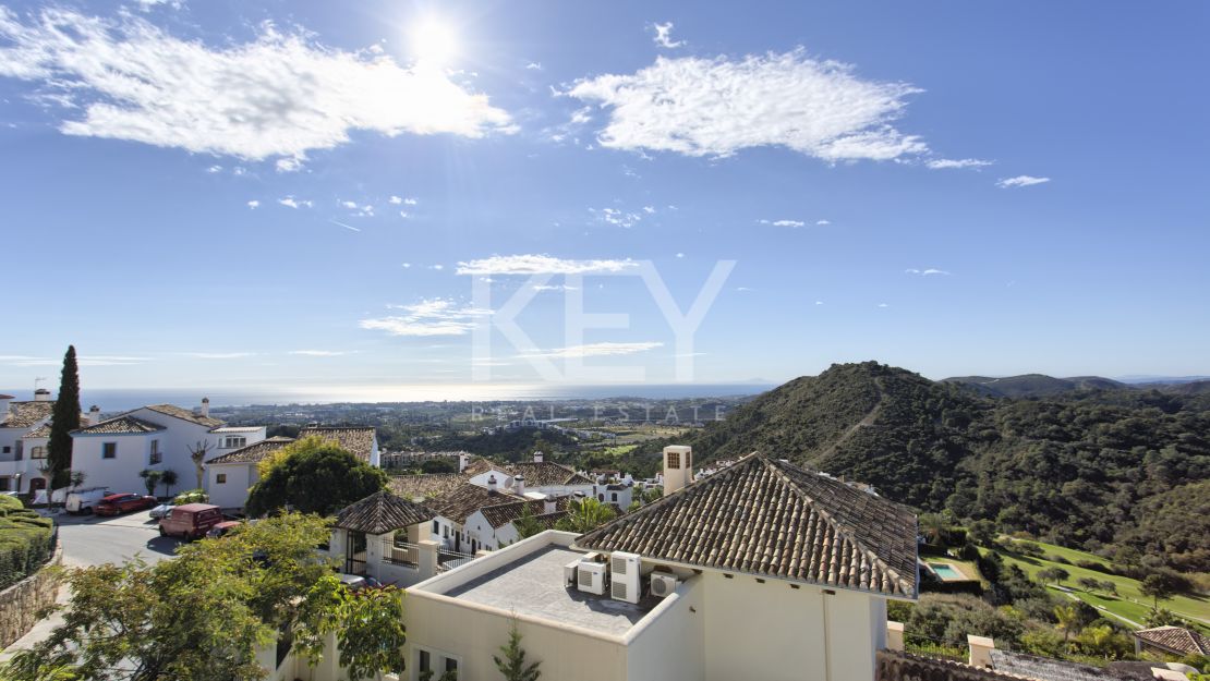 Luxury golf front villa located in Los Arqueros, Benahavis