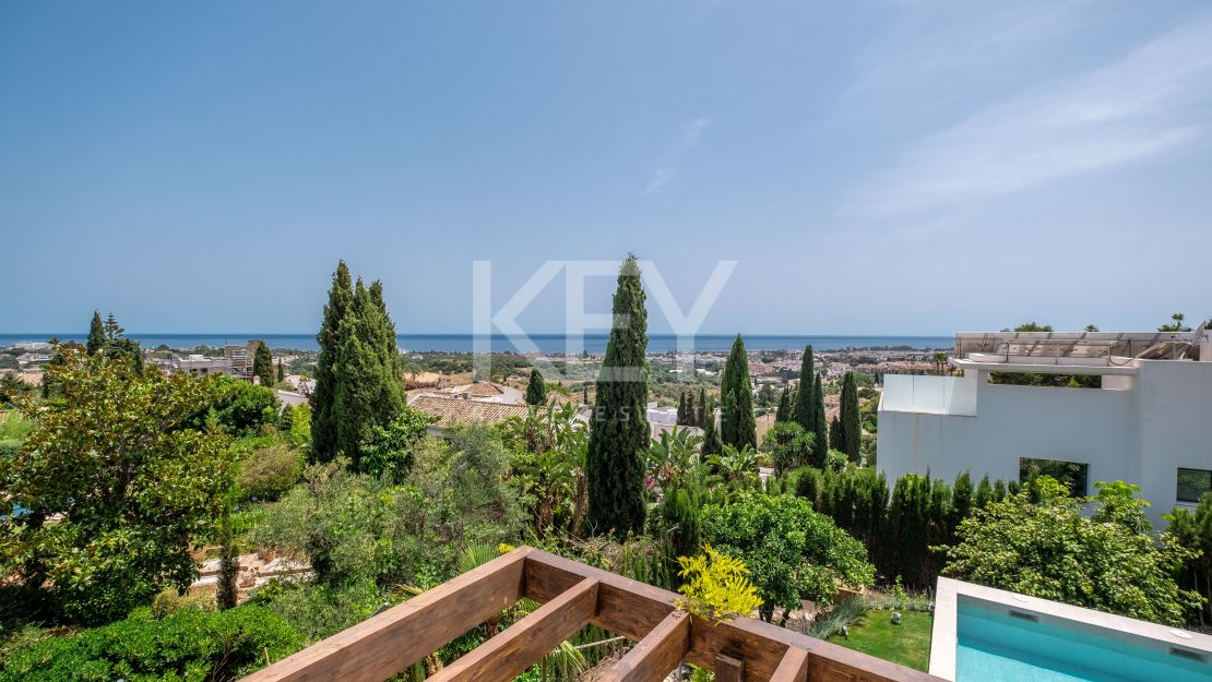 Modern Mediterranean Villa with sea views in Paraiso Alto, Benahavís