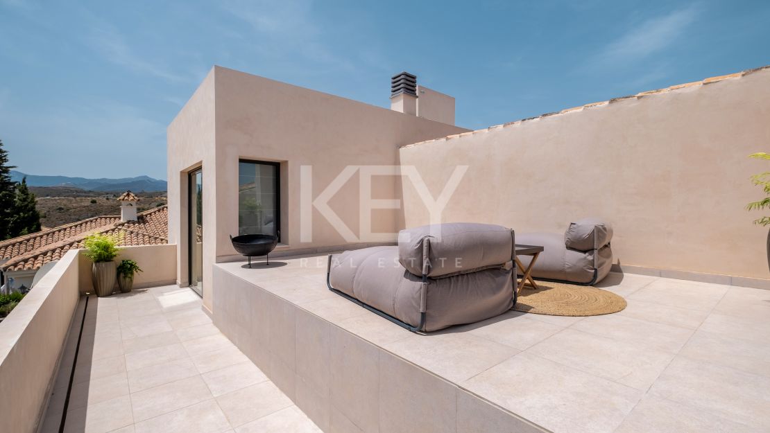 Modern Mediterranean Villa with sea views in Paraiso Alto, Benahavís