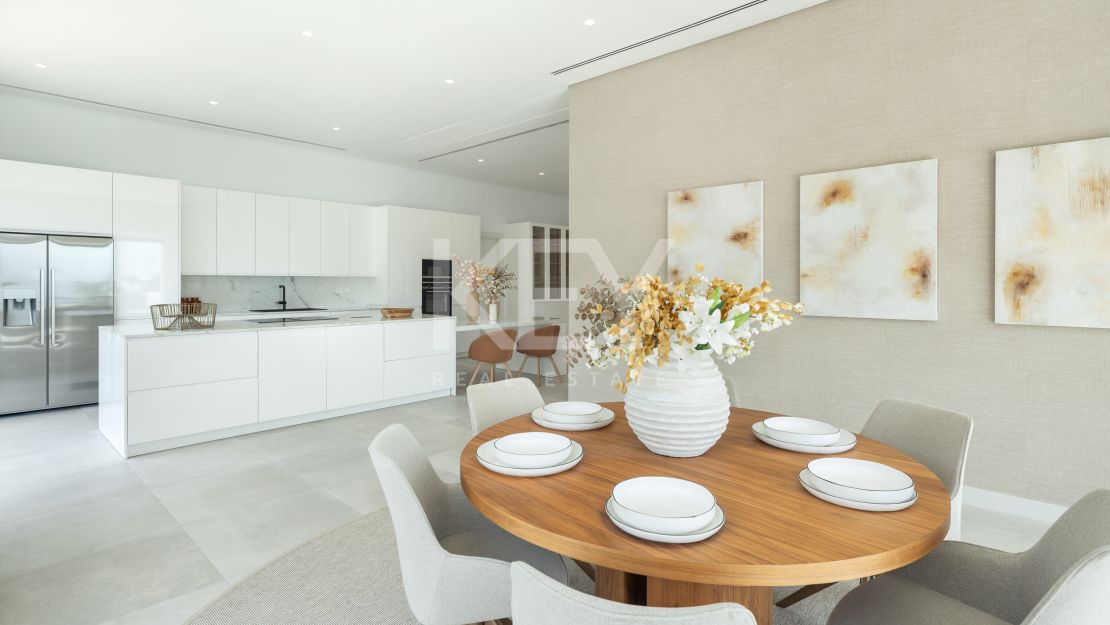 Villa on elevated plot with privacy and panoramic views in El Madroñal, Benahavis