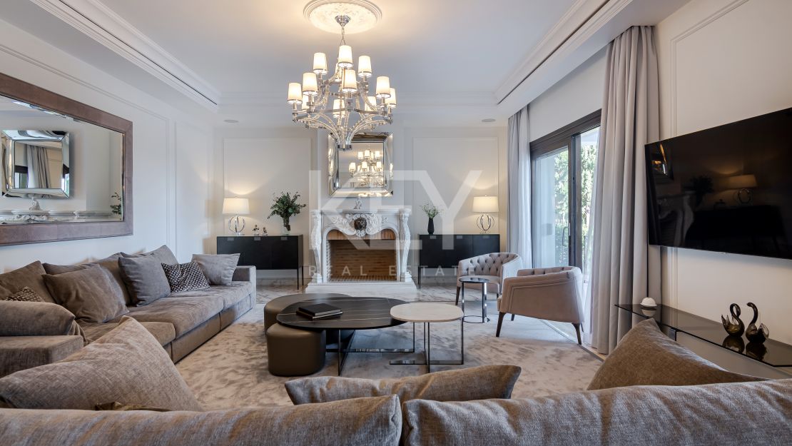 Villa Eloise: luxury holiday rentals with sea views in Golden Mile, Marbella