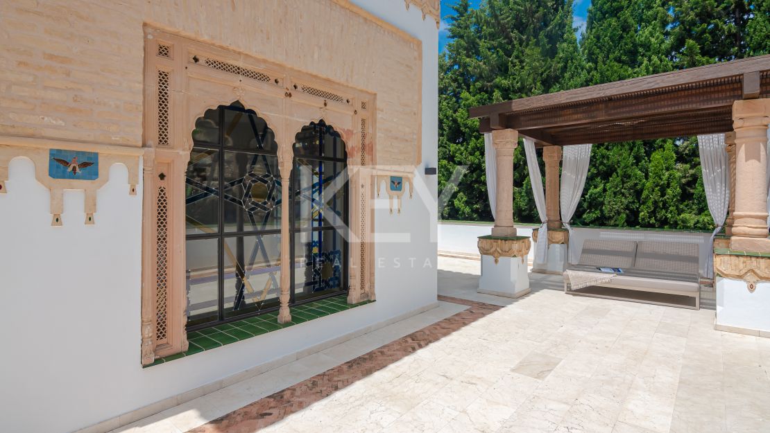 Villa Eloise: luxury holiday rentals with sea views in Golden Mile, Marbella