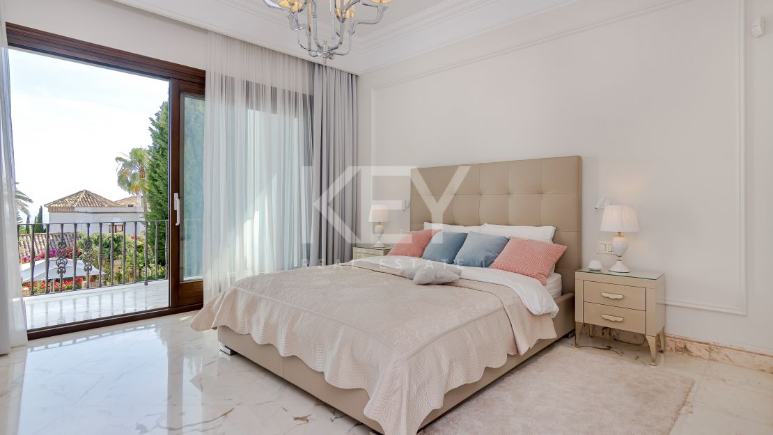 Villa Eloise: luxury holiday rentals with sea views in Golden Mile, Marbella
