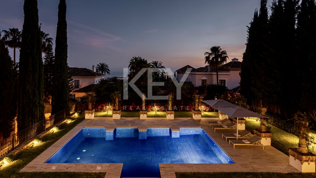 Villa Eloise: luxury holiday rentals with sea views in Golden Mile, Marbella
