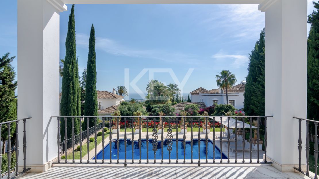 Villa Eloise: luxury holiday rentals with sea views in Golden Mile, Marbella