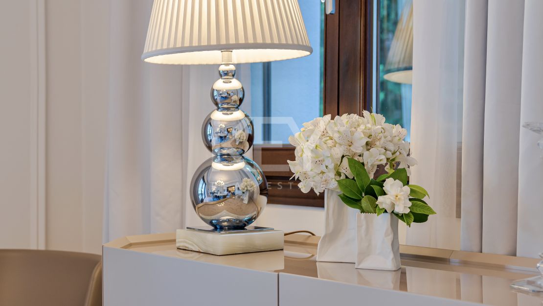 Villa Eloise: luxury holiday rentals with sea views in Golden Mile, Marbella