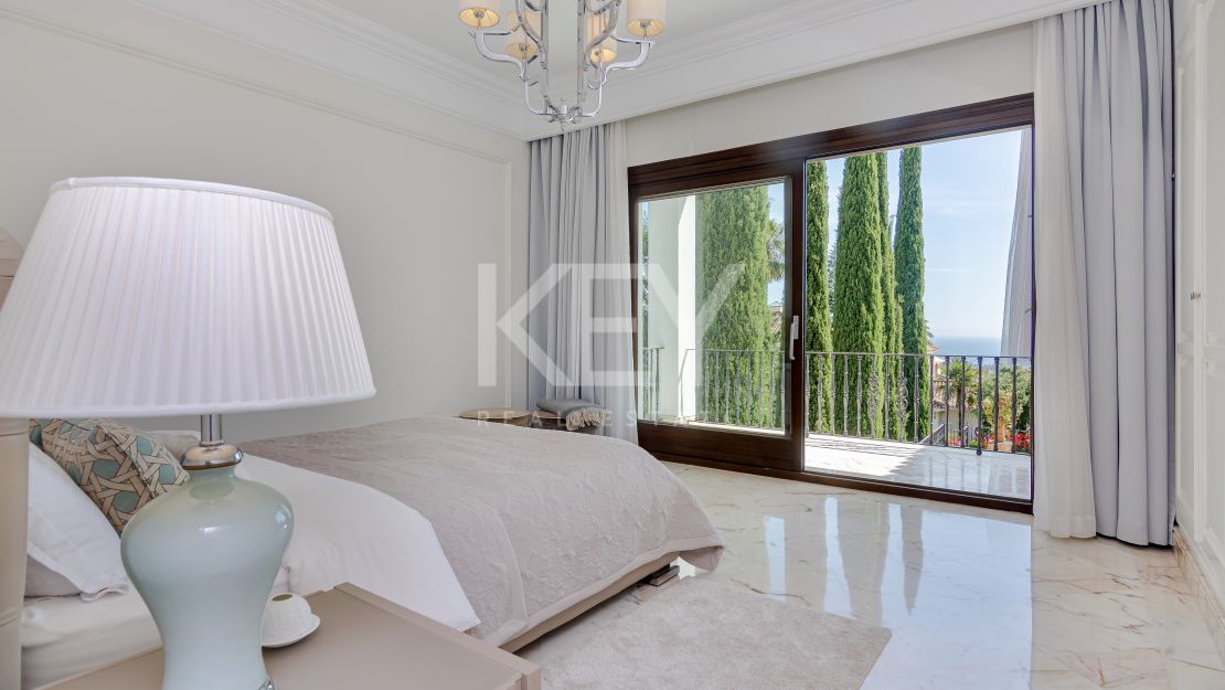 Villa Eloise: luxury holiday rentals with sea views in Golden Mile, Marbella