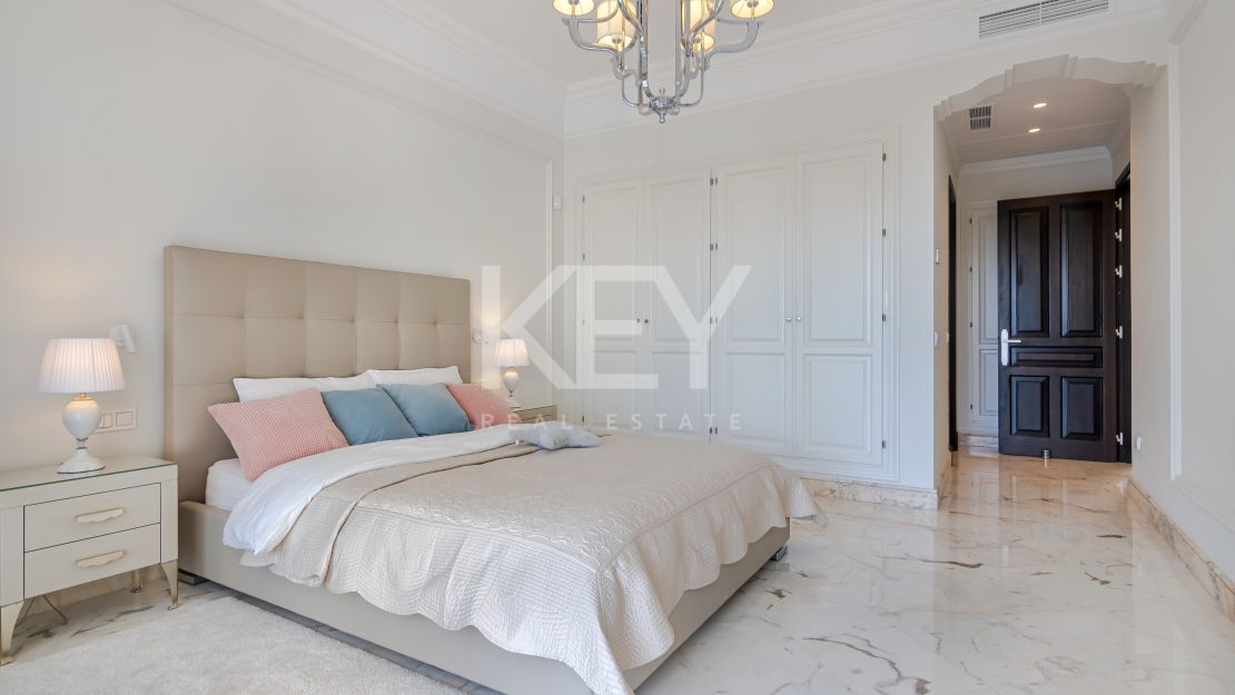 Villa Eloise: luxury holiday rentals with sea views in Golden Mile, Marbella
