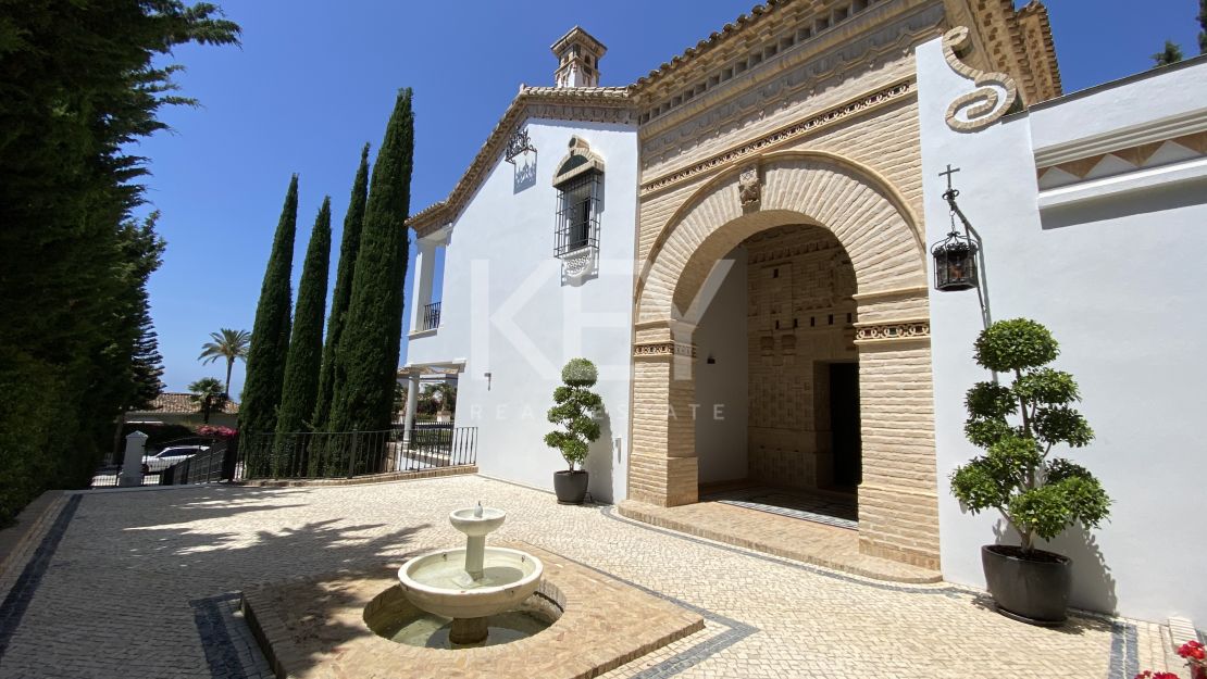 Villa Eloise: luxury holiday rentals with sea views in Golden Mile, Marbella