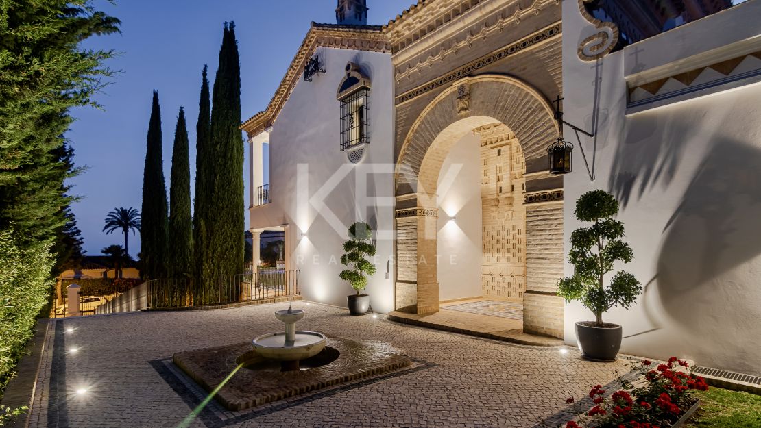 Villa Eloise: luxury holiday rentals with sea views in Golden Mile, Marbella