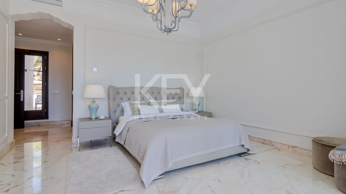 Villa Eloise: luxury holiday rentals with sea views in Golden Mile, Marbella